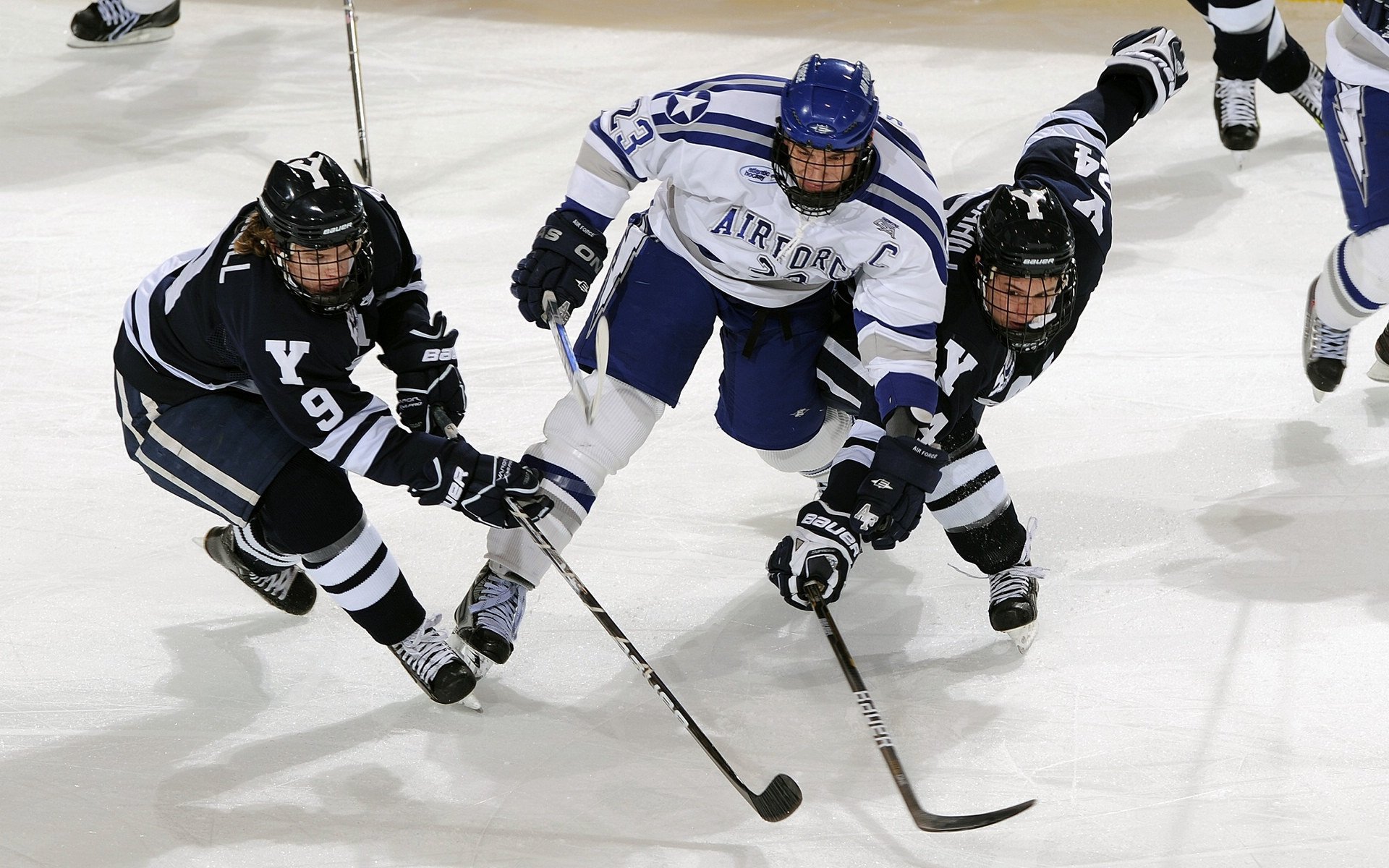 加拿大队未来发展路径：如何通过精准战术打破现有困局，加拿大队长百科